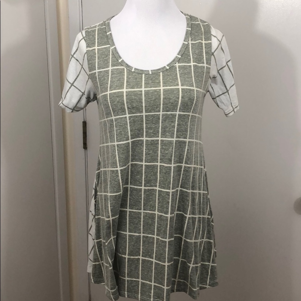 LuLaRoe Checkered Two-Tone Perfect T